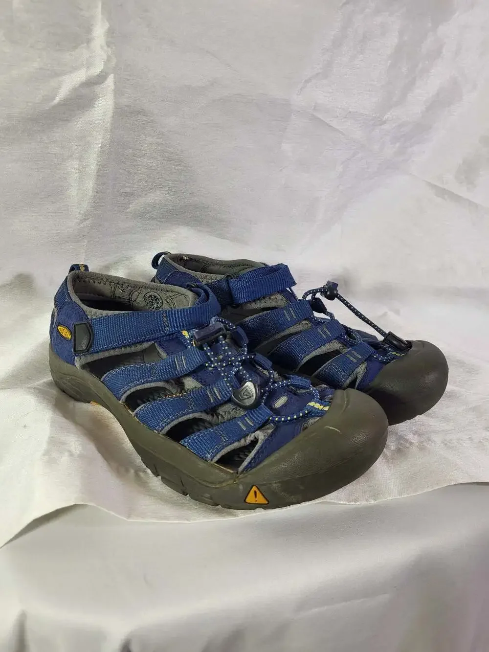 Keen Newport H2 Youth Size 6 Waterproof Sport Sandals Blue Gray